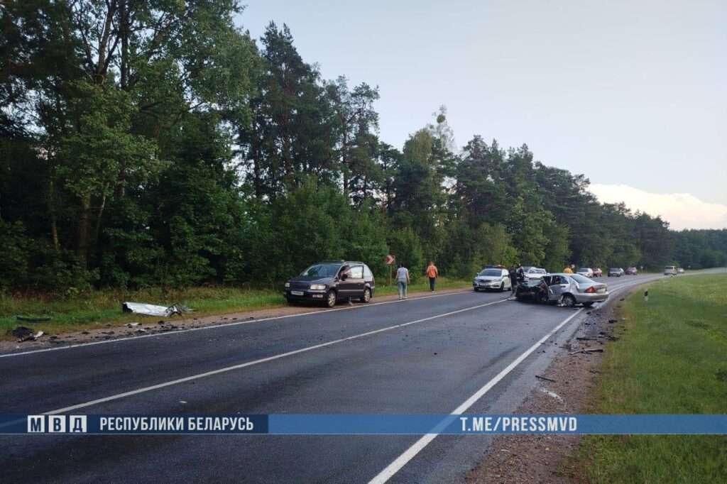 Три человека погибли в ДТП на Гродненщине, пятеро госпитализированы