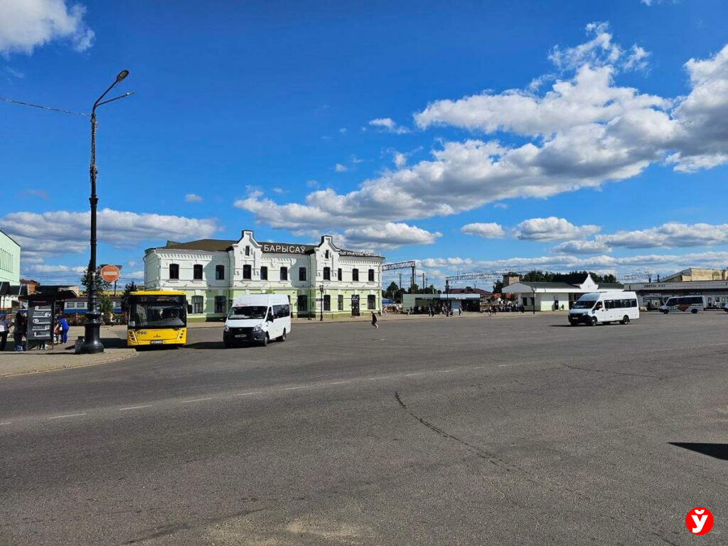 Таксисты Борисова обратились к руководству района. Что они хотят и какой получили ответ
