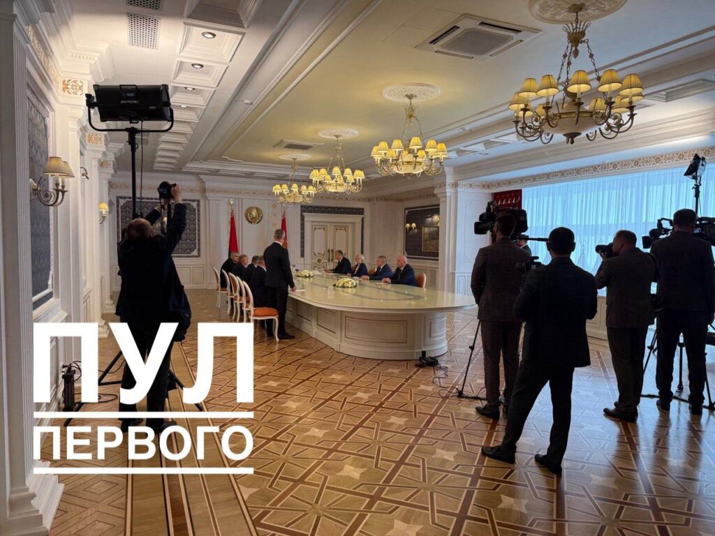 Лукашенко назначил новых руководителей в семи районах страны и Гродно