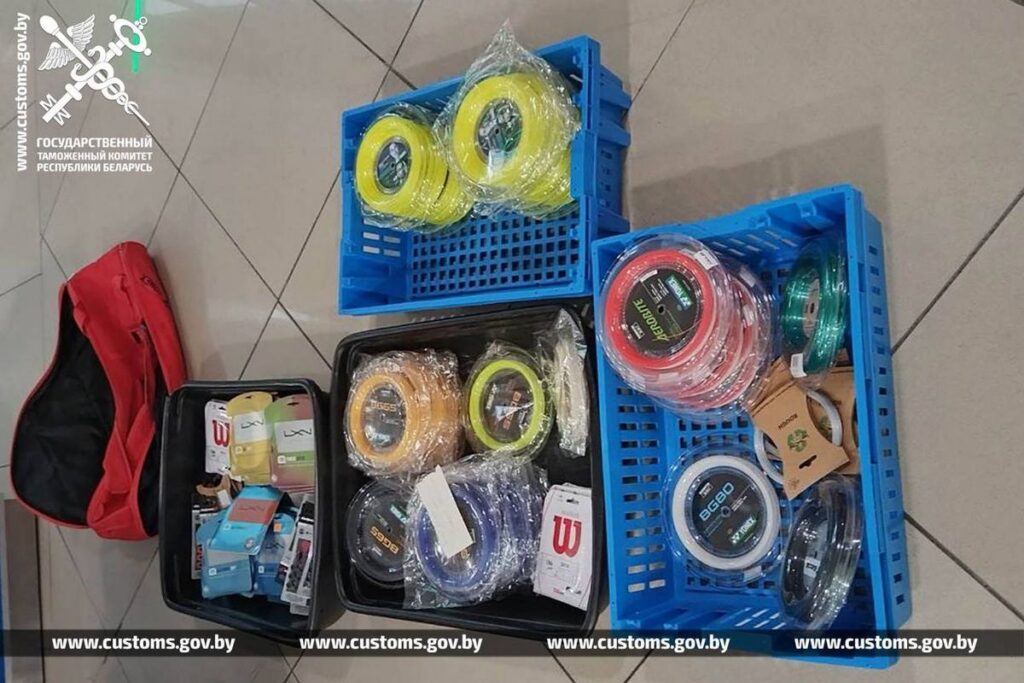Белорус пытался ввезти спорттовары на 100 тысяч рублей без декларации