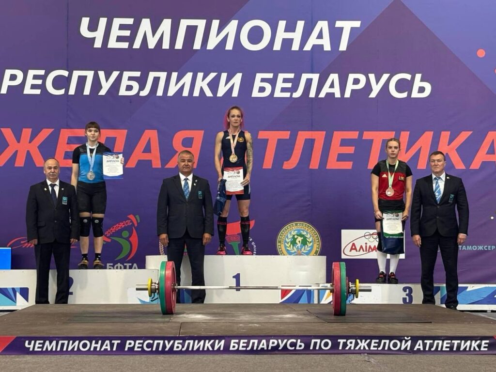 2 медали завоевали тяжелоатлетки Минщины на чемпионате Беларуси в Могилеве