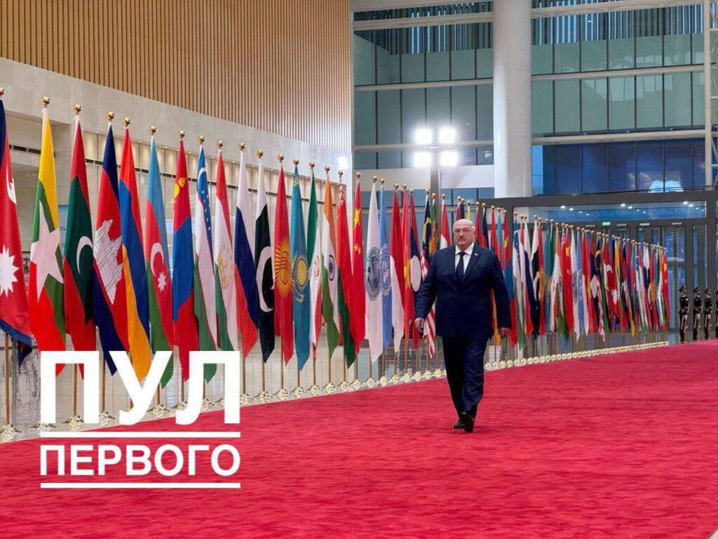 Лукашенко принял участие в торжественном приеме в Тяньцзине