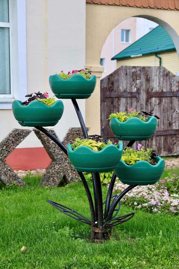 Клумбы