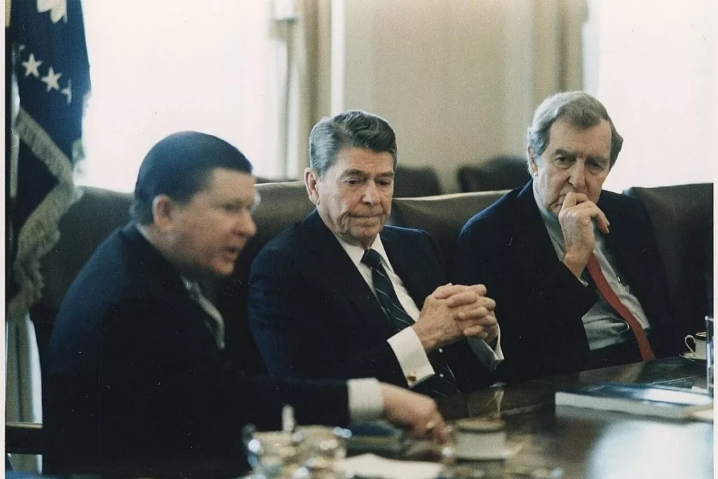 рейган