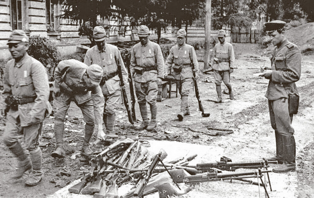 От боев на родной земле до побед над Германией и Японией. История Героя СССР Гавриила Здановича