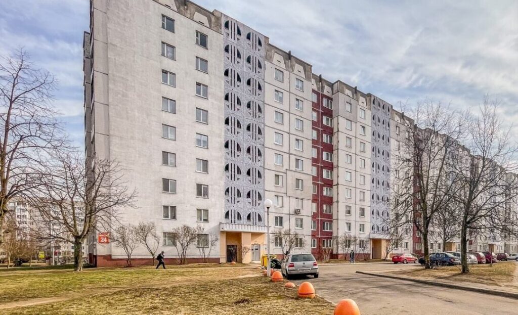 Смотрим, как выглядят самые доступные трешки в Заводском районе