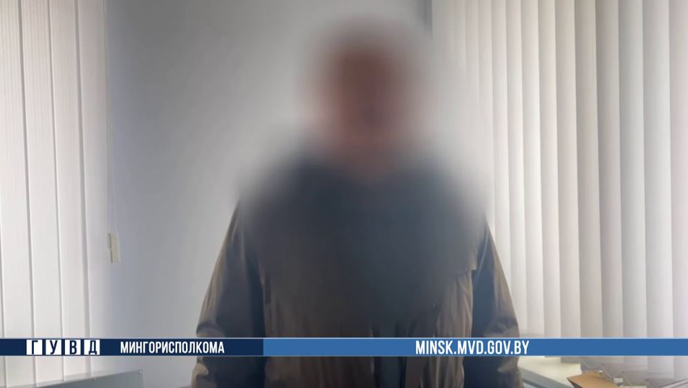 Поверил «мастерам по домофону» — пенсионер лишился 67 тысяч рублей