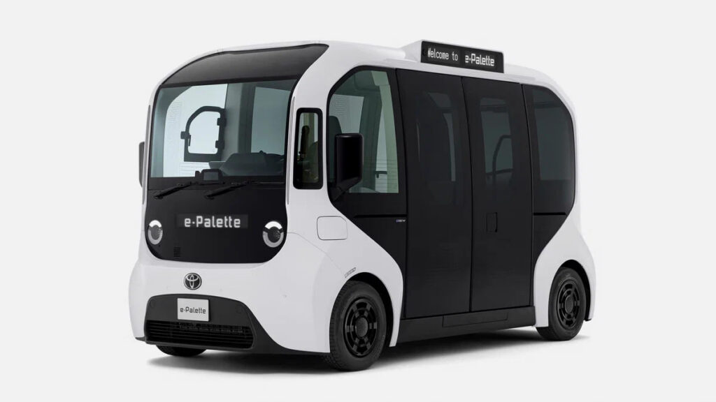 Toyota запустила в Японии продажи многоцелевой «маршрутки» e-Palette