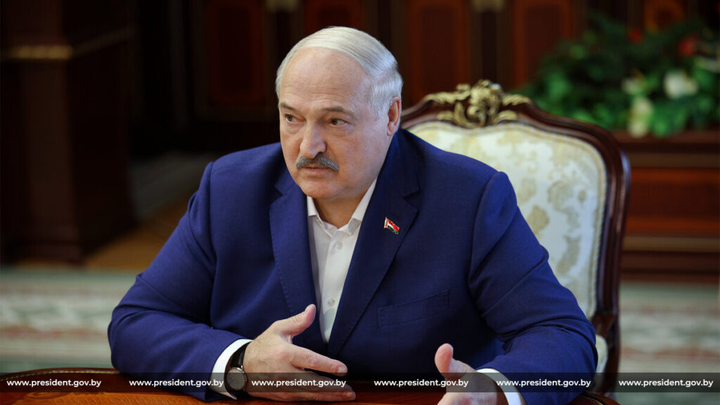 Нам ни «политзаключенные», ни вообще заключенные не нужны — Лукашенко