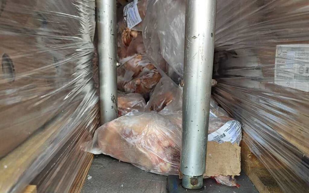 Из России в Беларусь вернули 40 тонн замороженного мяса птицы