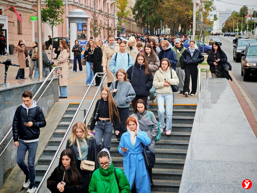 «Не должны труженики работать на тунеядцев». Как власти Минщины мотивируют неработающих