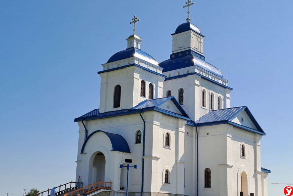 Православные верующие отмечают Рождество Пресвятой Богородицы
