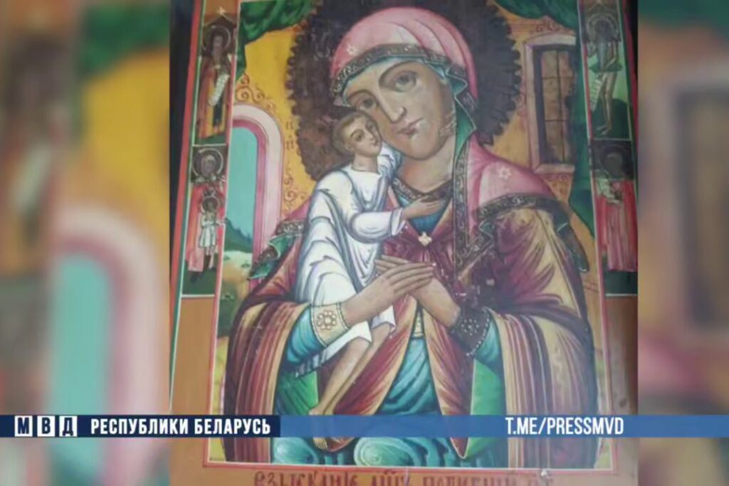 В Гомеле задержали мужчину, укравшего старинные иконы 19 века