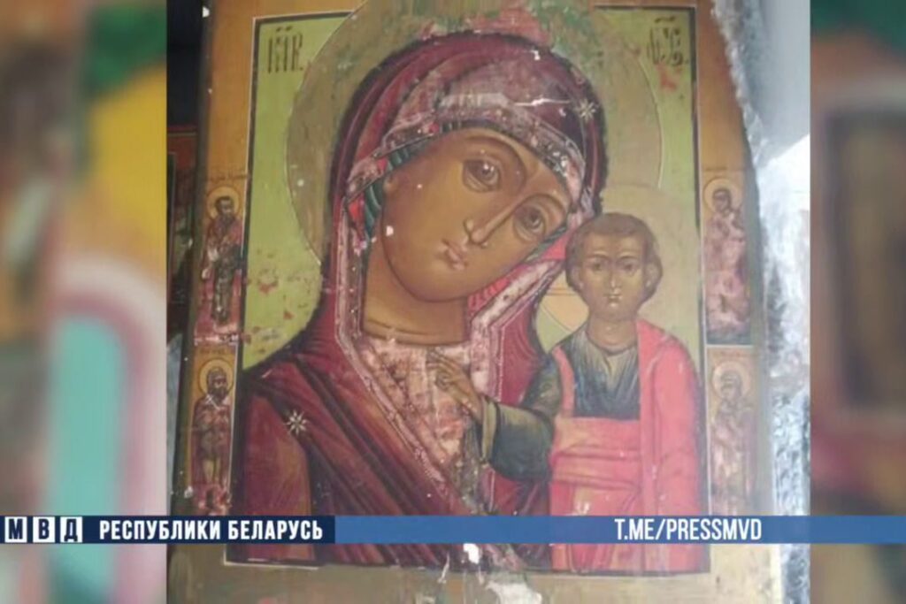 В Гомеле задержали мужчину, укравшего старинные иконы 19 века