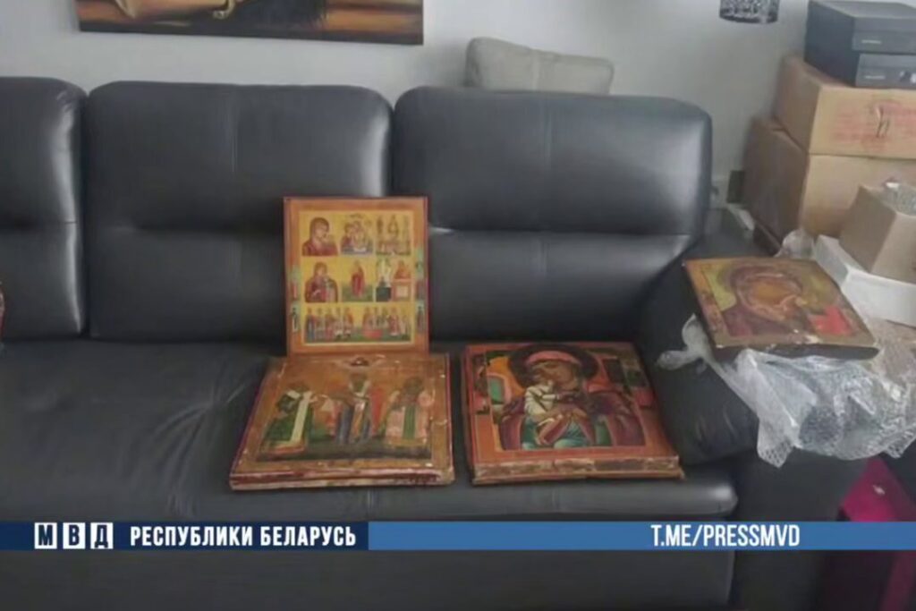 В Гомеле задержали мужчину, укравшего старинные иконы 19 века (видео)