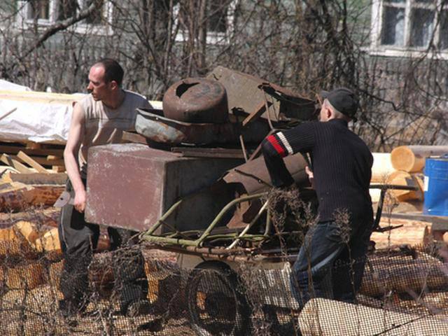 В Воложине задержали двоих безработных за кражу 100 кг металлолома
