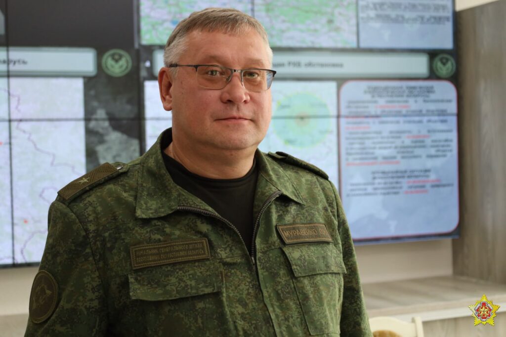 Минобороны Беларуси: ПВО сбила заблудившиеся дроны, соседи были предупреждены