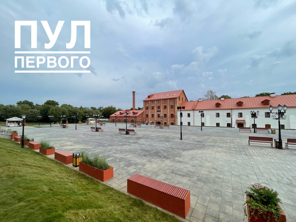 Лукашенко ознакомился с реконструкцией Лошицкого комплекса и благоустройством Минска