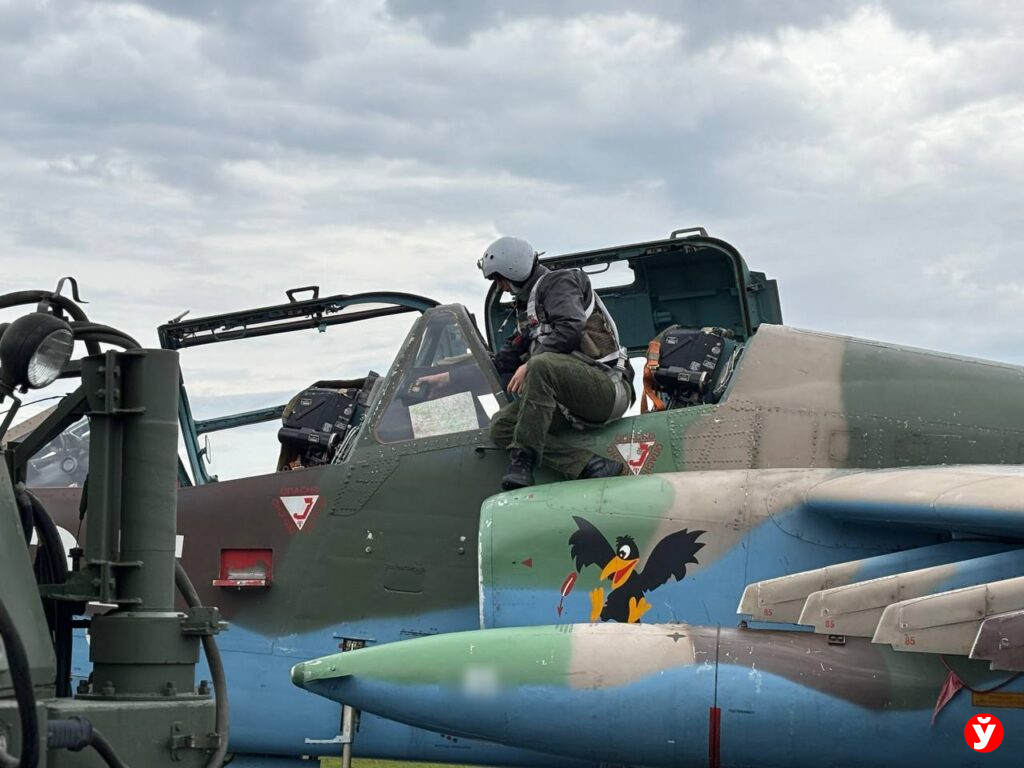 Дорога вместо ВПП: белорусская авиация отрабатывает живучесть на учениях с Россией