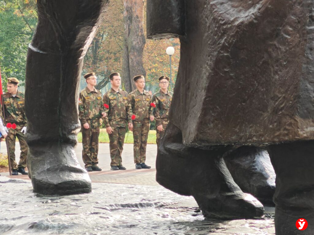 Возложение Жодино