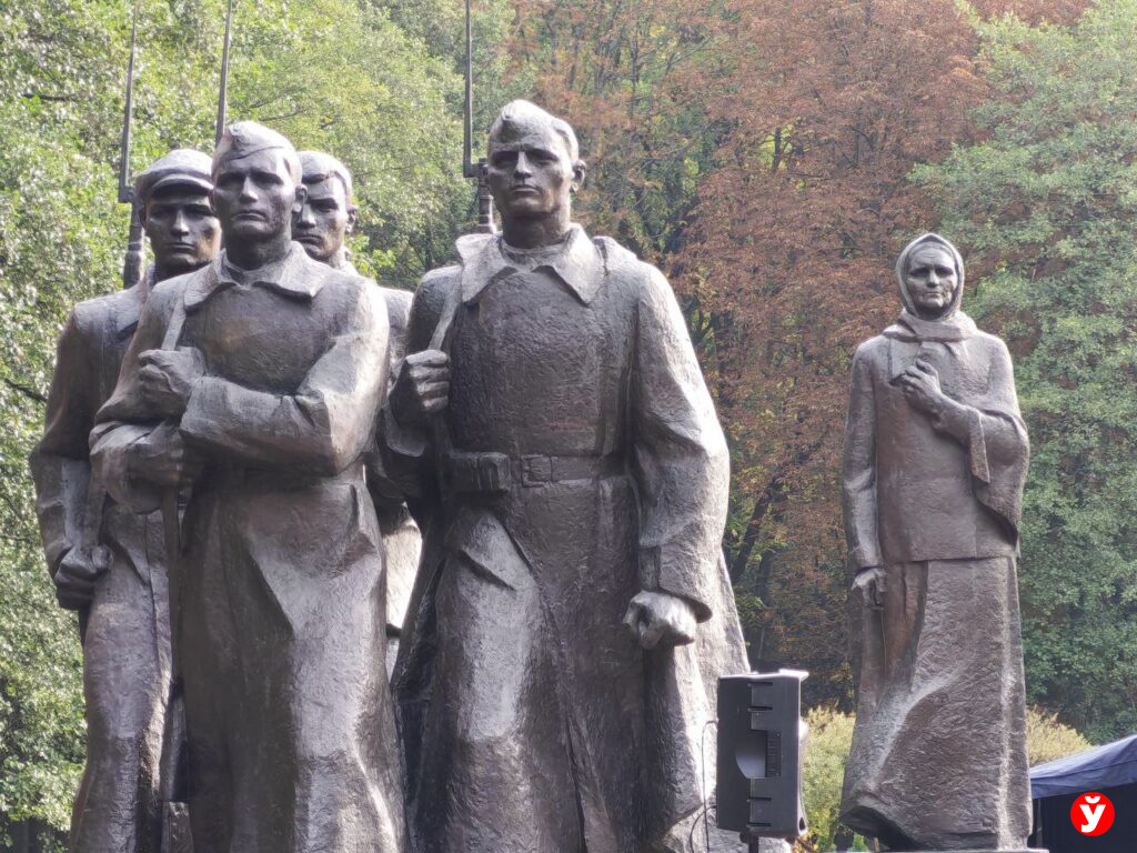 Возложение Жодино