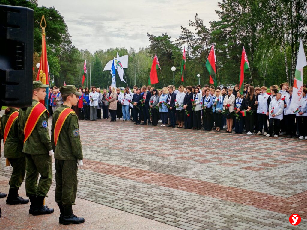 Возложение Жодино