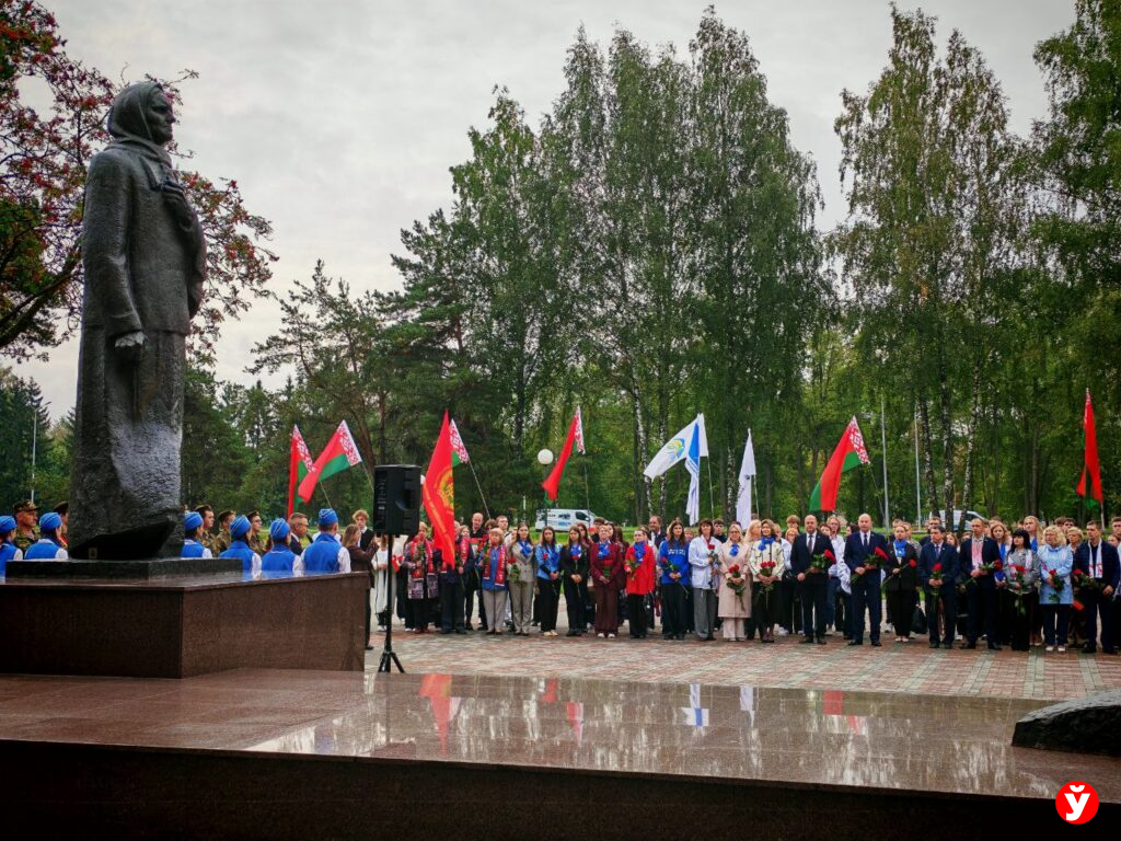 Возложение Жодино