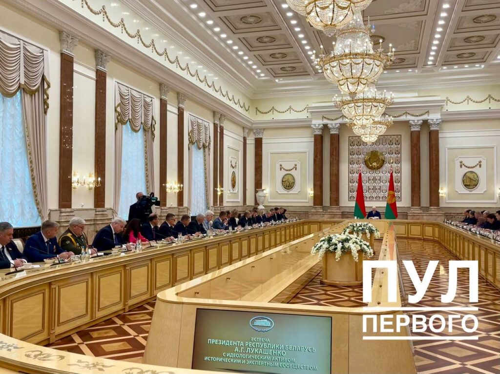 «Люди должны знать, что белорусов грабили». Лукашенко призвал не молчать о следах польской власти