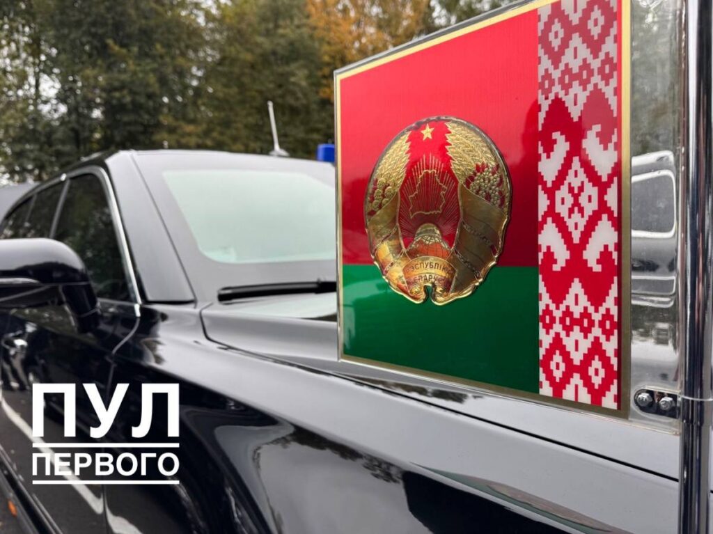 «Аурус» Лукашенко изнутри – как выглядит президентский автомобиль в Москве