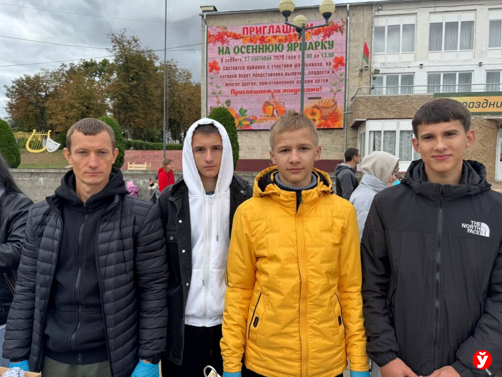 Юные продавцы Ушанской школы
