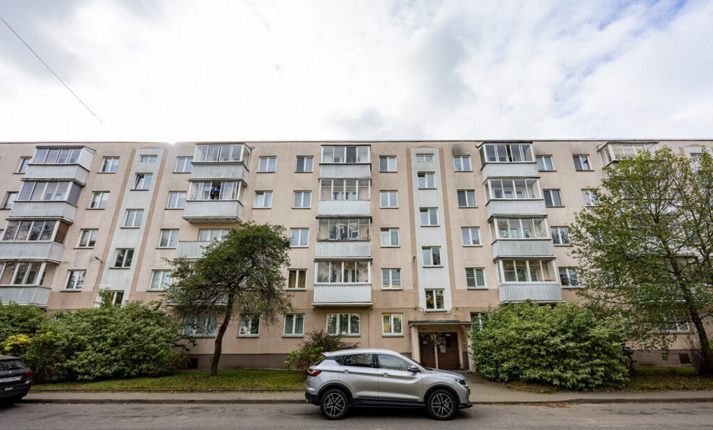 Большие метры¸но требуется ремонт. Смотрим пять доступных трешек из старого жилфонда