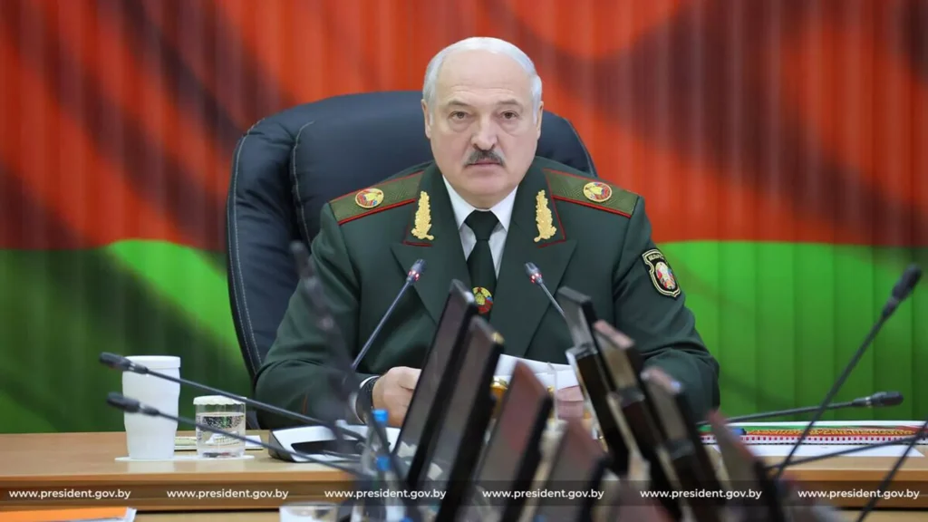 Батька вам не мамка: почему Беларусь — страна сильных мужчин