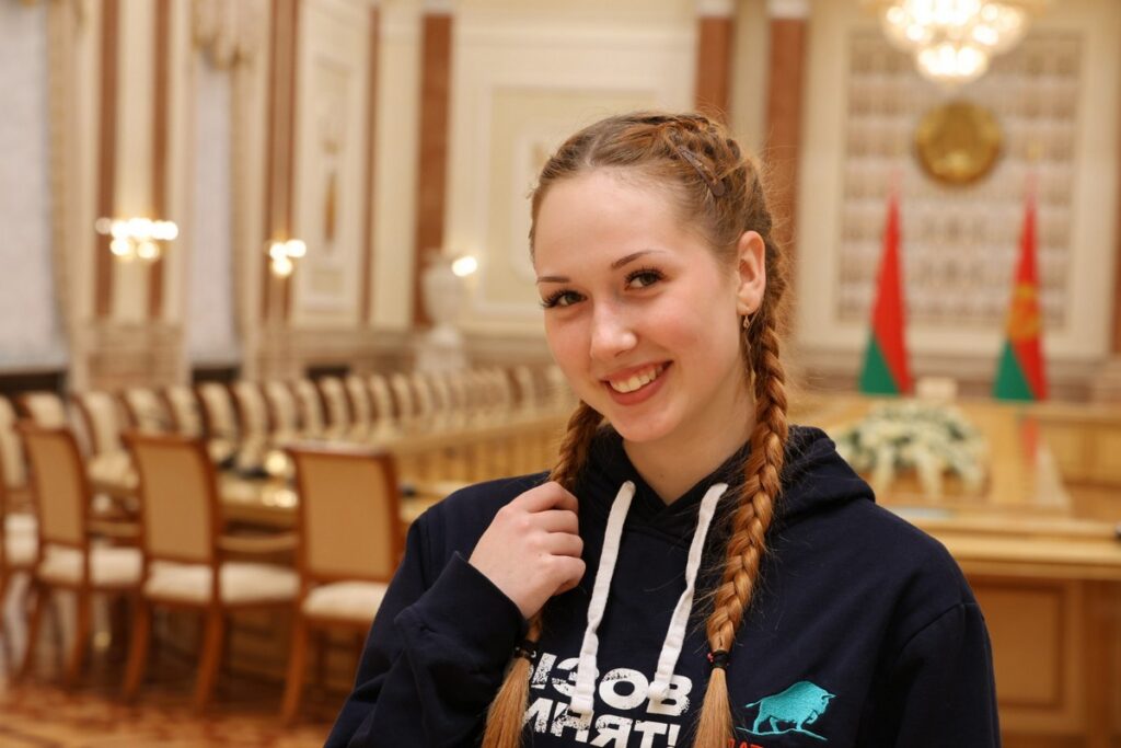 Кадеты во Дворце Независимости