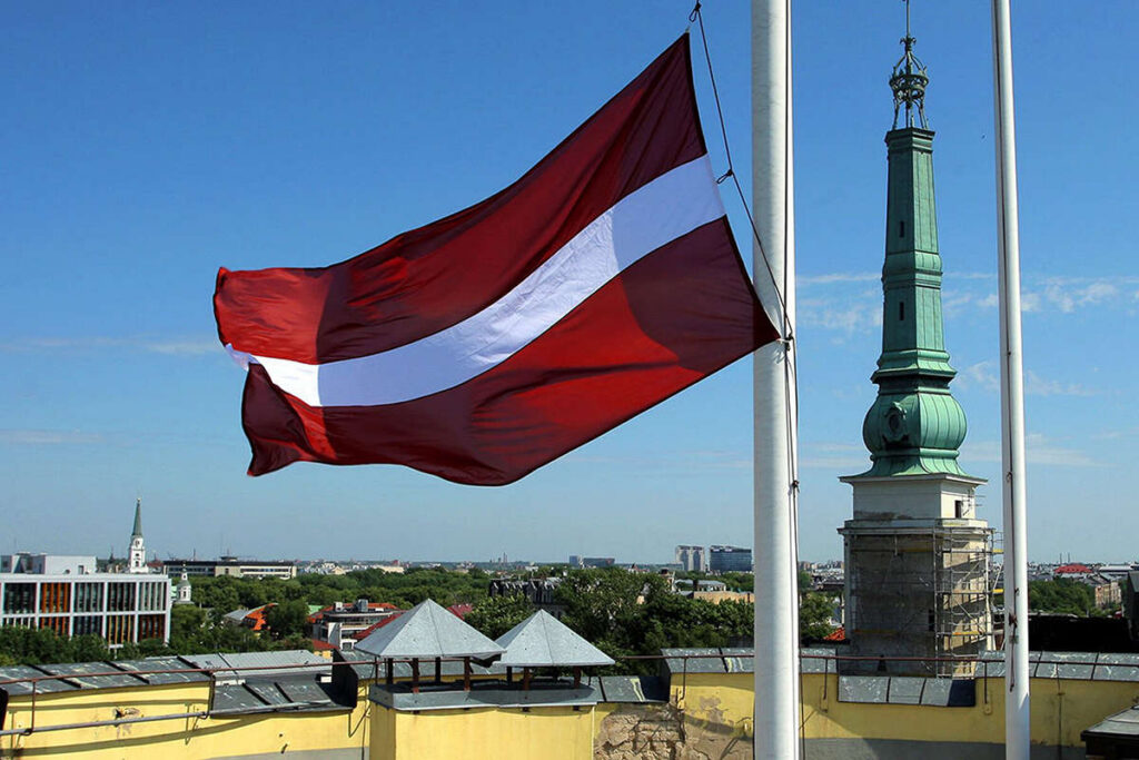 Партийный парадокс Латвии: смена власти или смена названий?