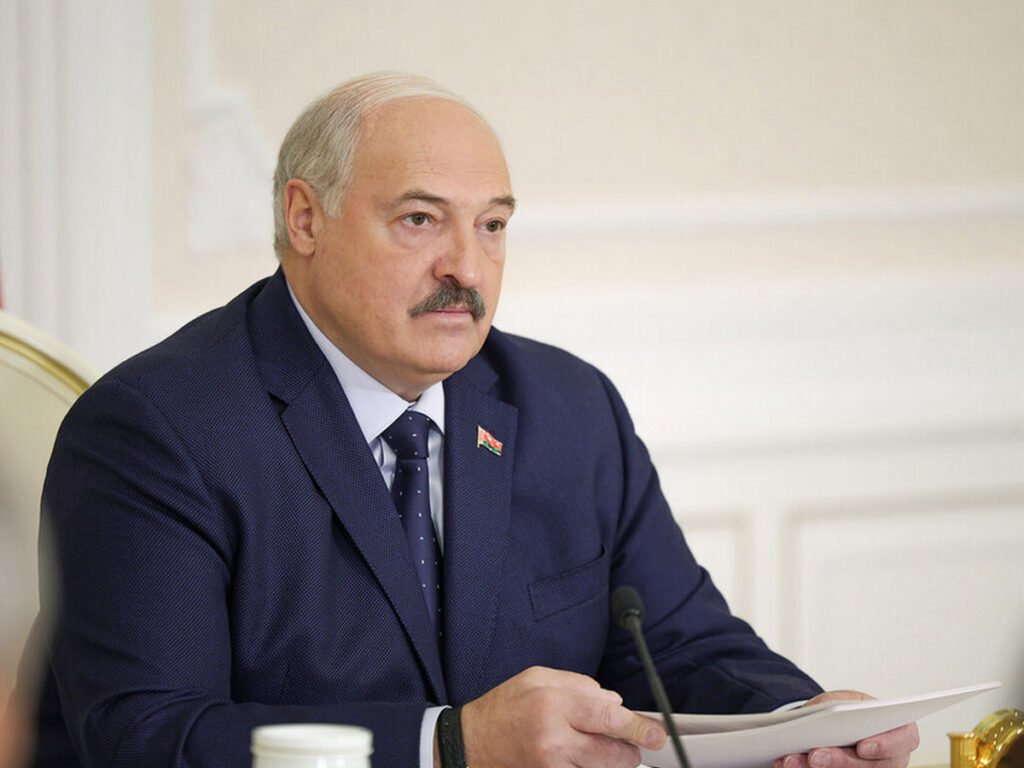Президент — о мобилизационной экономике: «Ни в коем случае не обидеть белорусов — это святое»