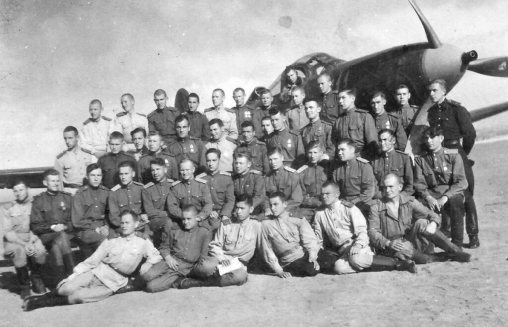 Лётчик на протезе и авиационный военачальник — история Александра Грисенко