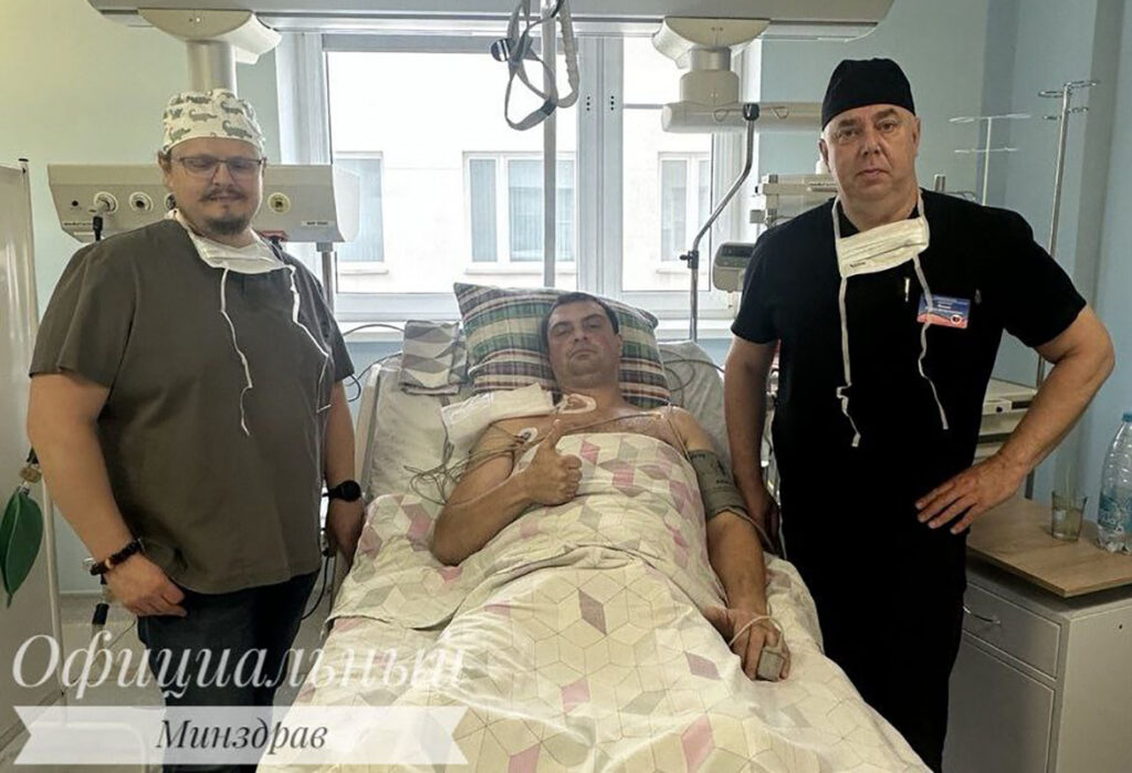 Врачи провели уникальную операцию, которая спасла белорусу жизнь