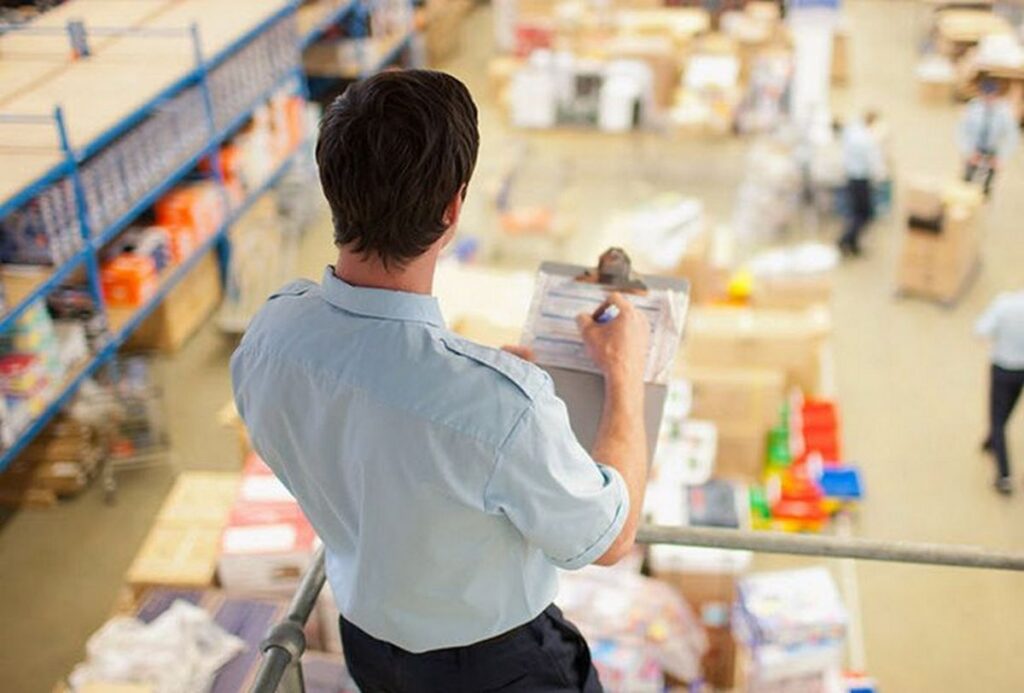 Товары без маркировки и просрочка: итоги проверок торговли в Минской области и в Гродно