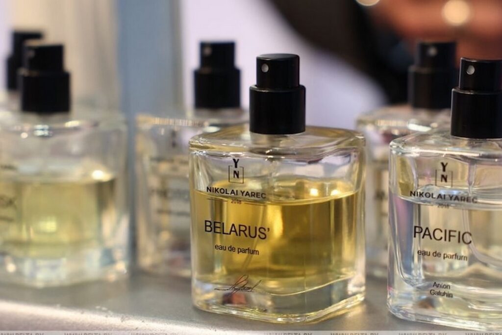 Как пахнет Беларусь? Для главной красавицы страны создали аромат с нотками скошенной травы и пиона