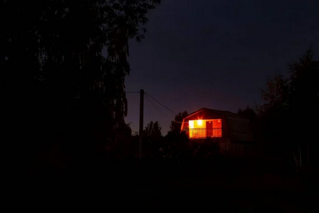 Электроснабжение в Дзержинском районе оперативно восстанавливают, в Столбцовском уже восстановлено