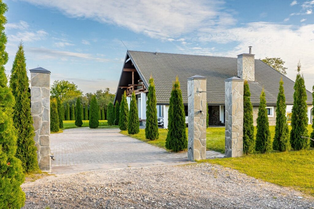 Дом Столбцы