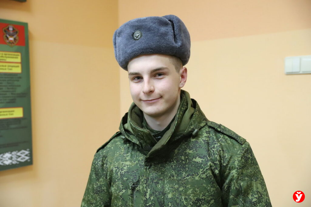 солдат