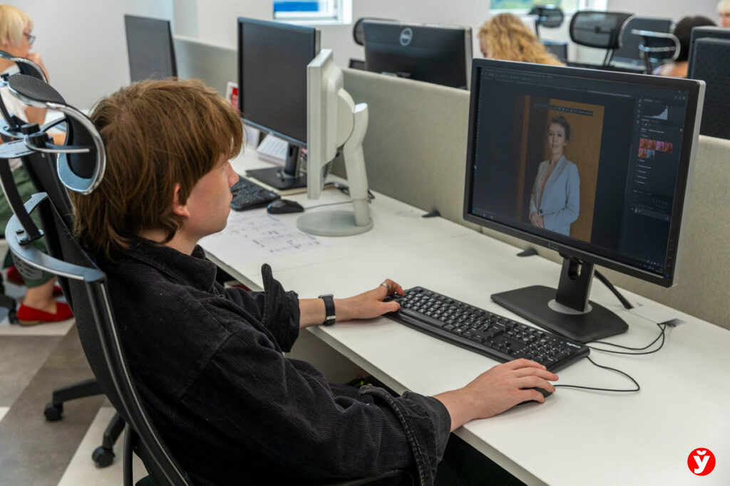 СМИ убиты? Да здравствуют СМИ!