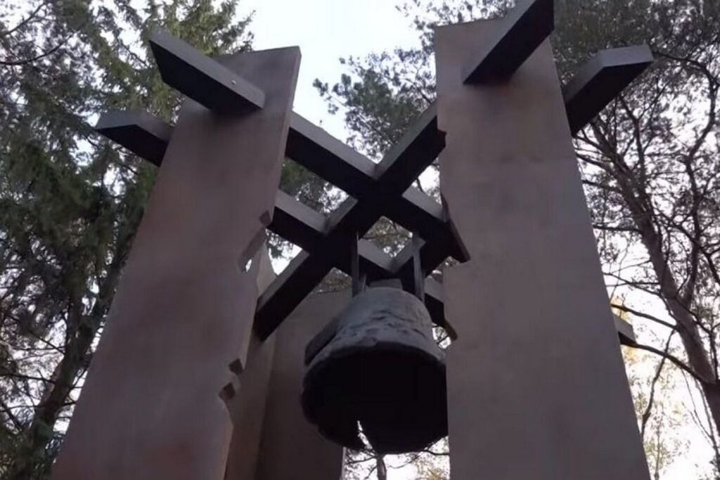 Азарёнок — о фарисействе либералов: «Их мифология родилась из могилы и построена на лжи»