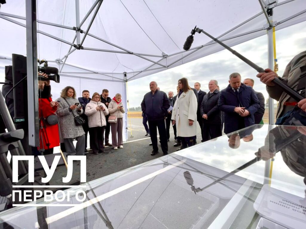 Лукашенко: «С будущего года — полный запрет на продажу земель сельхозназначения»