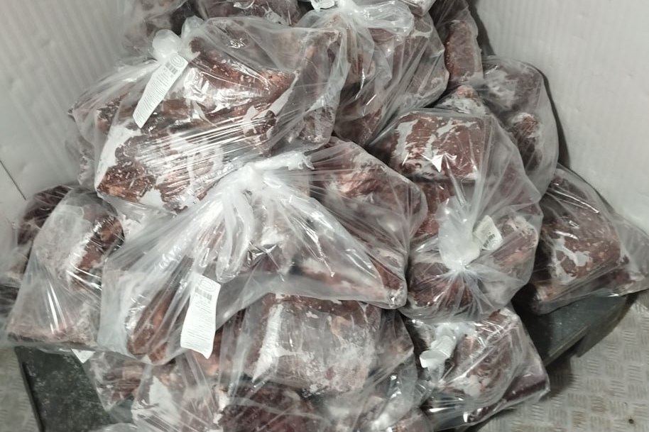 В Новогрудке мясное предприятие закрыли за «грязные» нарушения и опасную продукцию