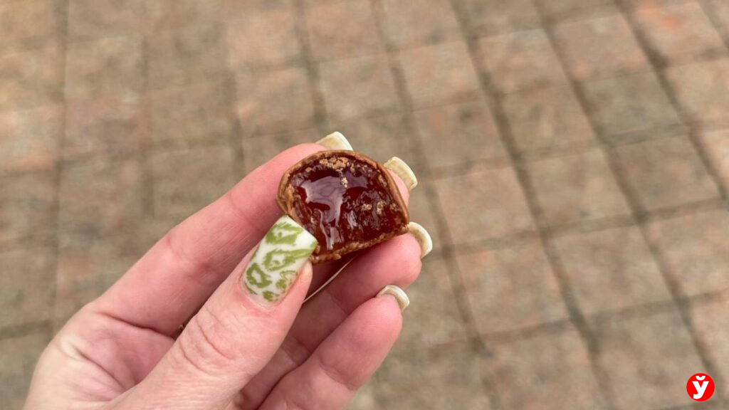 «Коммунарка» выпустила любопытные конфеты. Мы попробовали их на вкус
