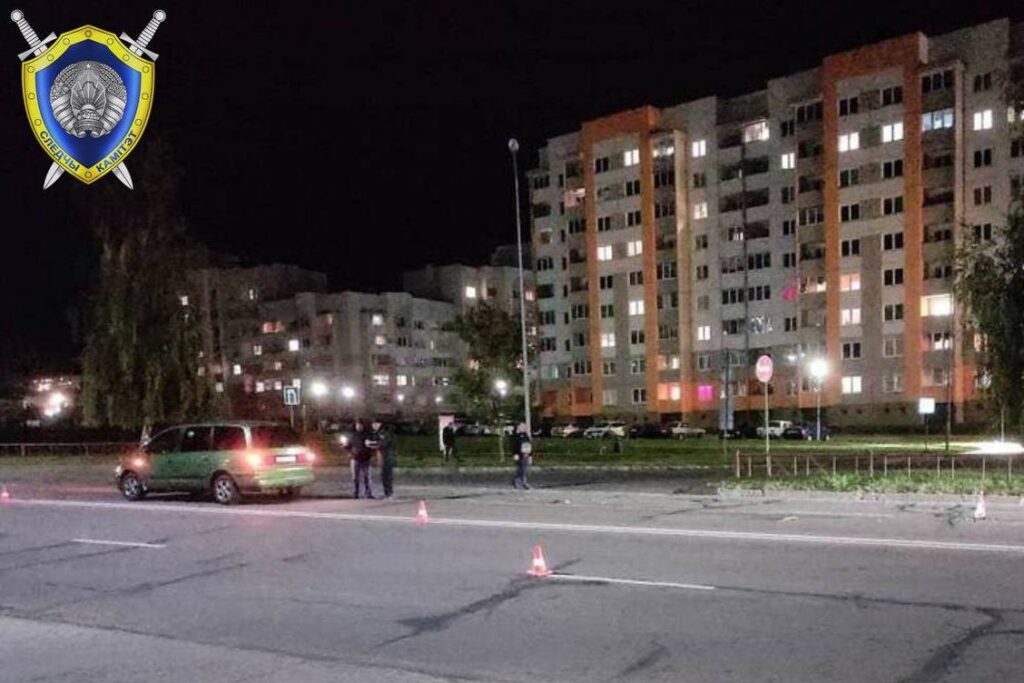 Школьница предложила подруге перебежать дорогу в неположенном месте и попала под колеса авто