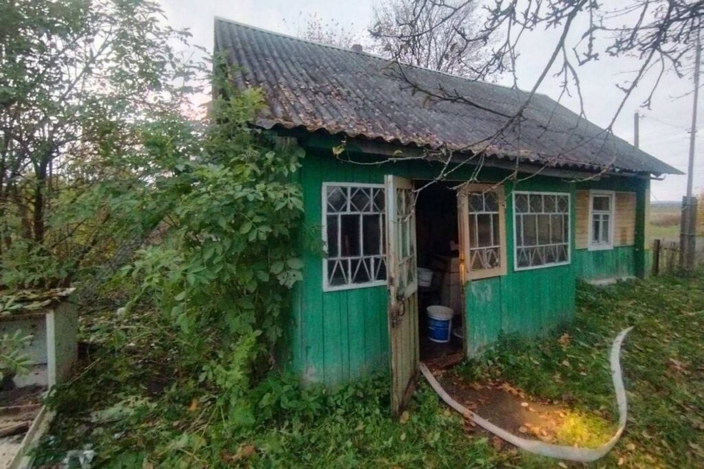 Мужчина погиб при пожаре в доме под Воложином — его нашли на диване
