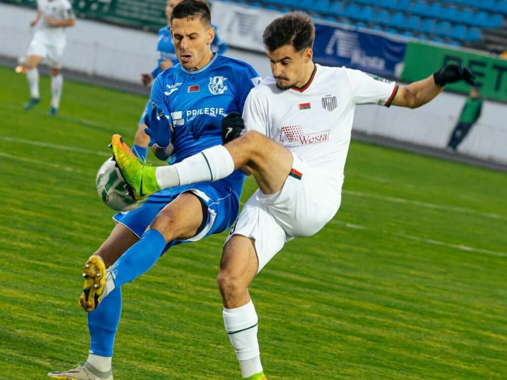 «Ислочь» прервала безвыигрышную серию в матче с «Арсеналом»